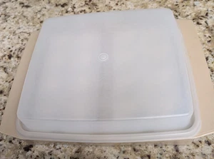 Tapa portadora de almacenamiento de huevos de colección Tupperware 723-1 beige almendra - Imagen 1 de 5