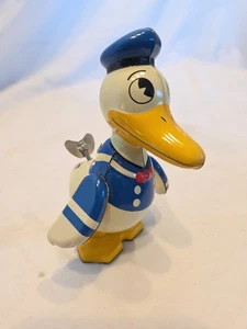 Young Epoch Donald Duck Wind-Up Tin Toy Figure. Working. Nice Piece. - Picture 1 of 11
