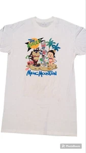 Vintage 80s/90s Loony Toons Magic Mountain Single Stitch Long T Shirt - Picture 1 of 12