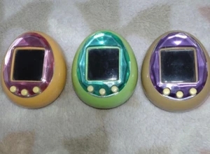 Juego de 3 Bandai Tamagotchi iD verde púrpura rosa - Imagen 1 de 8