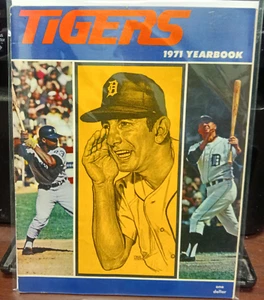 DETROIT TIGERS 1971 YEARBOOK AL KALINE BILLY MARTIN - Picture 1 of 1
