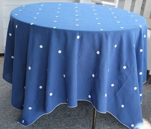 Mantel de algodón bordado a lunares azul y blanco para cabaña 72" x 104" - Imagen 1 de 6