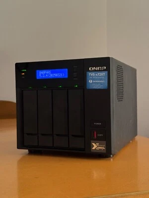 NAS QNAP TVS-472XT 16TB 10Gb/s RAID Thunderbolt - Immagine 1 di 4