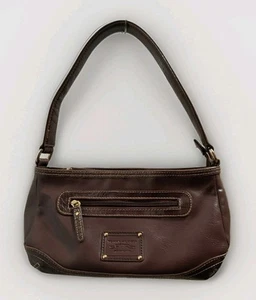 Classy TOMMY HILFIGER Bag Purse Chocolate Brown Faux Crocodile Print Zip Closure - Picture 1 of 20