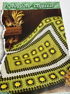 Springtime Daffodils Crochet Pattern Worsted Blanket 46x58.5in Pages from Book - Picture 1 of 3