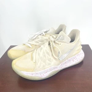 NIKE Kyrie 1 Low Basketball White Shoes Sneakers Men’s Size 7 AT8588-999 - Picture 1 of 6
