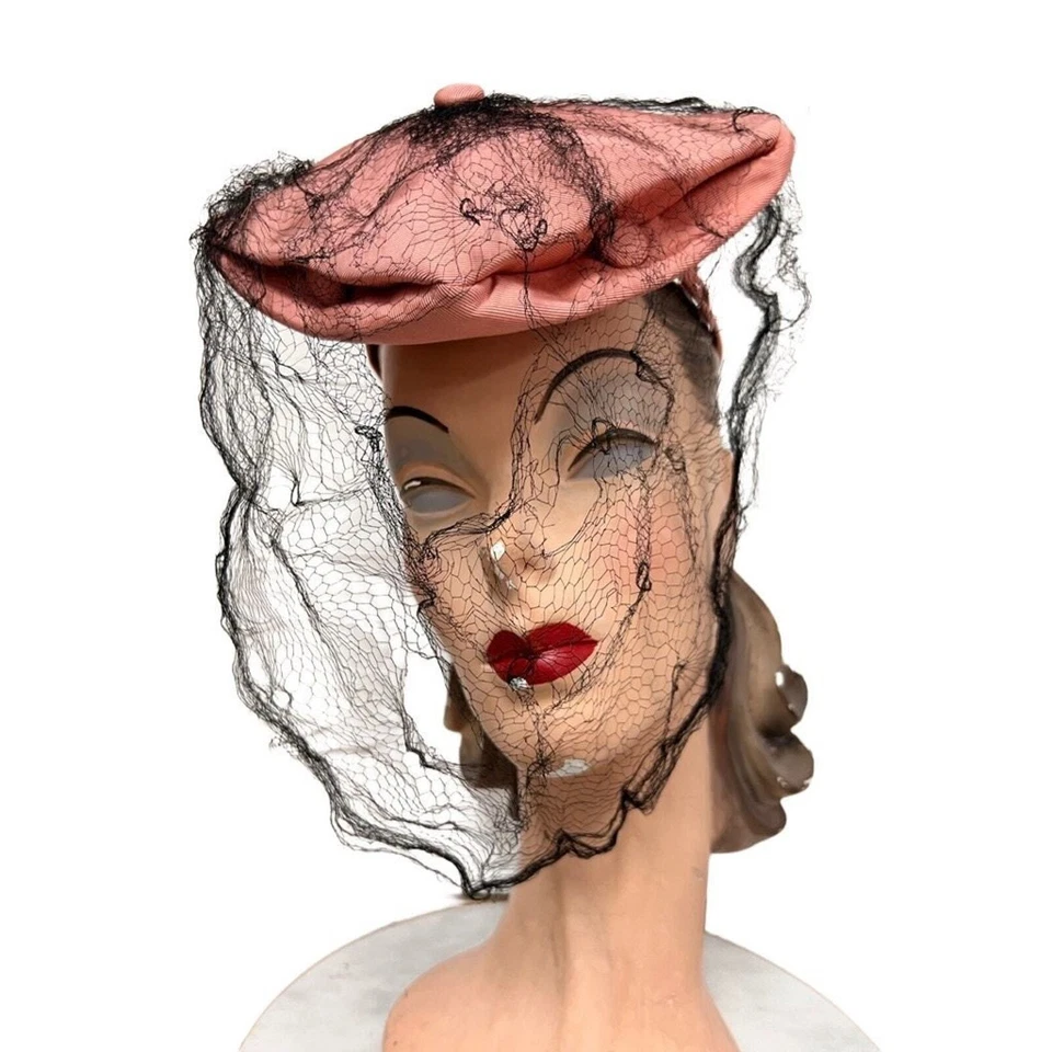 Sombrero Fascinator Rosa Años 40 De Colección con Velo Negro O/S Faille Ajustable  Foto 1 de 4
