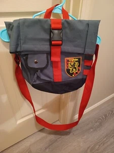 Harry Potter Gryffindor Hogwarts Messenger Bag - Picture 1 of 4
