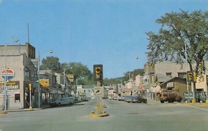 Postal de Street Scene Cars Sauk City Wisconsin - Imagen 1 de 2