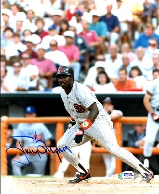 Tony Gwynn signed 8x10 photo autographed auto PSA DNA - Image 1 of 2