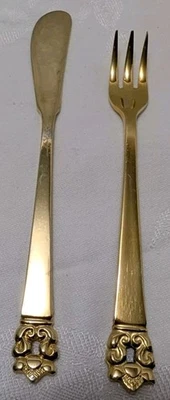 Juego de esparcidor de mantequilla y tenedor de cóctel MCM Stanley Roberts Gold Electroplate Roget Foto 1 de 4