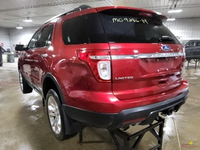 Luz trasera izquierda Ford Explorer 2014 Foto 1 de 3