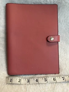 Coach Notizbuch mit innen gefüttertem Tablet & goldtonem Coach Snap KORALLENLEDER Neu ohne Etikett! - Bild 1 von 17