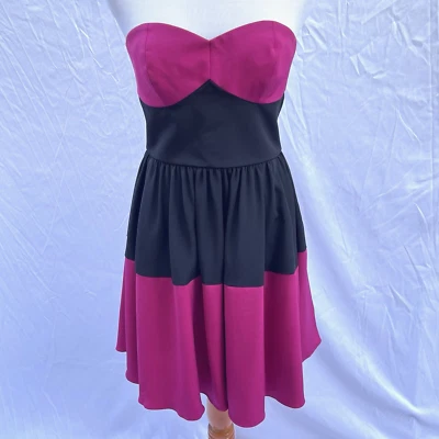 Sexy Vestido Jay Godfrey Revolve Seda Sin Tirantes Negro Granate 6 Baile de graduación Nuevo con Etiquetas $495 Foto 1 de 4