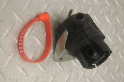 1999 HONDA VALKYRIE 1500 GL1500CF INTERSTATE AIR VALVE SOLENOID TOP ENGINE - Image 1 of 4