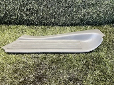 RANGE ROVER P38 OSR RH GREY DRIVERS REAR CARPET SILL TRIM COVER BTR6844 94-02 - Image 1 of 4