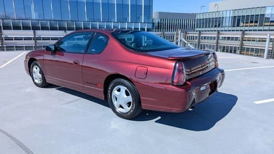 Chevrolet Monte Carlo SS 2000 Foto 1 de 4