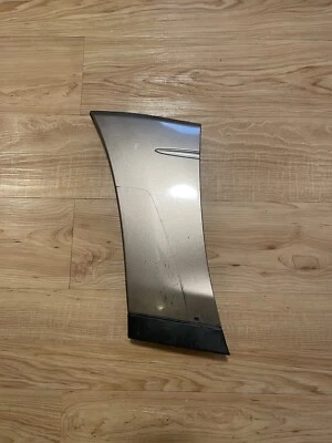 2000 LEXUS RX300 - DRIVER FRONT FENDER FLARE - Image 1 of 4