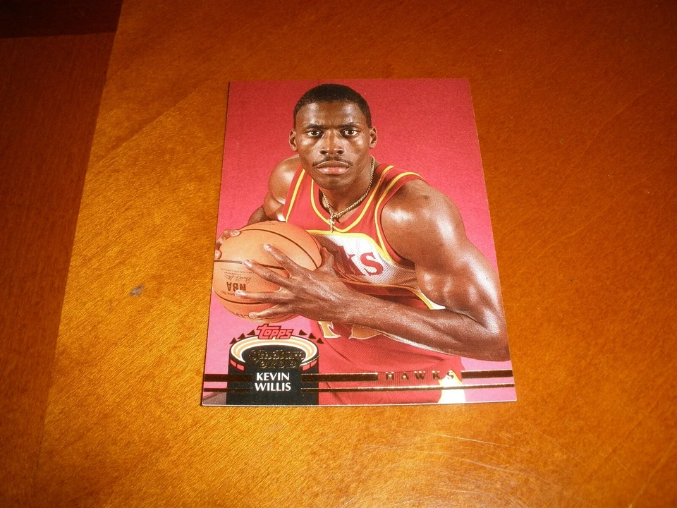 1992 Topps Stadium Club Basketball Set Break (#1-200) .99 Singles-Qty. Discounts - Image 1 of 1