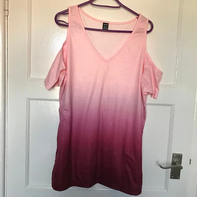 Shein Pink Top Size M 10 Cold Shoulder Ombre Short Sleeve V Neck T Shirt - Image 1 of 4