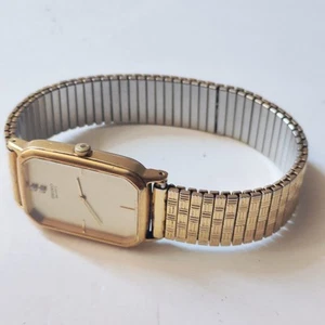 RARE VINTAGE SEIKO TANK 2620-5359 GOLD TONE QUARTZ WOMEN'S WATCH NEW BATTERY - Picture 1 of 6