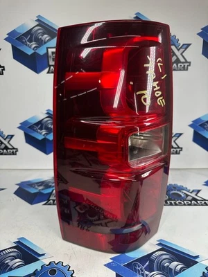 Chevrolet Tahoe 2008-2013 luz trasera lateral izquierda lado del conductor LH LED OEM Foto 1 de 4