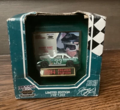 Racing Champions 1994 NASCAR #33 Harry Gant Farewell Tour escala 1:64 1 de 7.033 Foto 1 de 4