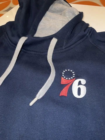 Philadelphia 76ers Mens Xl Pullover Thick Sweatshirt Hoodie by Antigua Sixers Cover