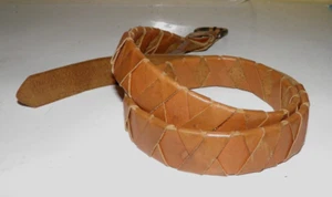 Women's Vintage Echo Leather Belt Size Medium 30" - 34" Criss-cross accents - Bild 1 von 5