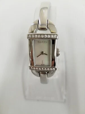 Cuarzo de bambú usado GUCCI 6800L White Shell Diamond 20298 Foto 1 de 4