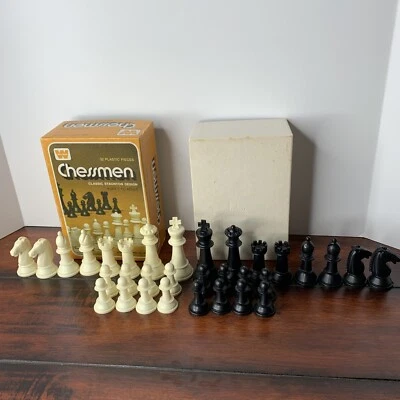 Juego de plástico vintage 1974 Whitman Chessmen 32 piezas diseño Staunton clásico #4690 Foto 1 de 4