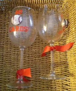 2 Queens Jewels Charm Baseball St Louis Cardinals Jeweled Wine Glasses MLB Pair - Picture 1 of 6