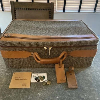 Vintage Hartmann 21” Tweed Suitcase Luggage Lock Keys  Tan Leather  - Image 1 of 4