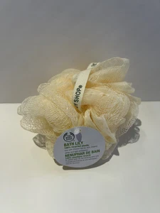 The Body Shop Cream Bath Lily Sponge 100% Recycled Plastic Eco-Friendly - Picture 1 of 5
