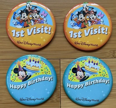 4x Botones Walt Disney World 3" (2x “¡1ª Visita!” y 2x “¡Feliz Cumpleaños!”) Foto 1 de 2