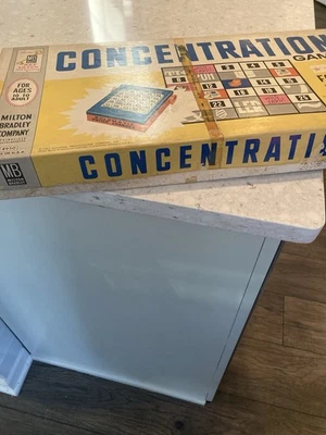 Vintage CONCENTRATION Game 4th Edition #4950 Milton Bradley MADE IN USA 1961 - Image 1 of 4
