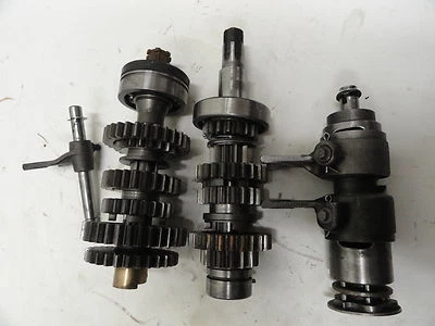  Suzuki GT 185 GT185 1974 transmisión engranajes S2 Foto 1 de 3