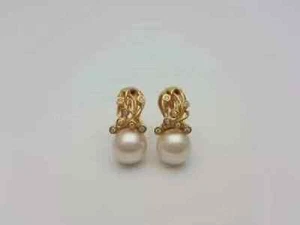 Women's 2Ct Round Cut White Pearl Solitaire Stud Earrings 14K Yellow Gold Plated - Picture 1 of 7