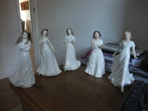 Royal Doulton Sentiments Figurines Embrace Cherish Greetings Welcome Friendship - Picture 1 of 8