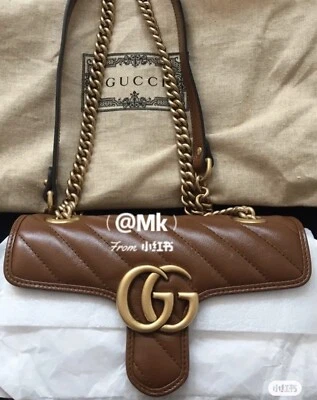 Bolso de hombro Gucci Marmont mini, marrón Foto 1 de 4