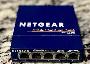 NETGEAR ProSafe GS105 v3 5-Port Gigabit Ethernet Switch w/ AC Adapter Tested - Picture 1 of 4