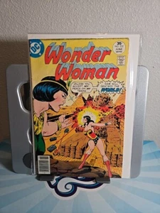 WONDER WOMAN # 232 DC COMICS June 1977 HIGH GRADE MIKE NASSER GGA JSA APPEARS - Picture 1 of 5