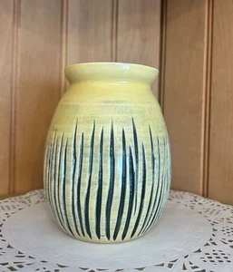 Yellow Studio Pottery Ceramic Vase Black Vertical Incised Line Design Artist Sig - Picture 1 of 16