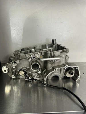 Estuche de manivela inferior Aprilia RSV4 21-24 medio fabricante original Foto 1 de 4