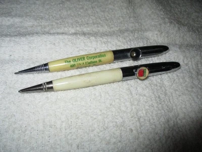 2 lápices mecánicos tractor agrícola Chicago Illinois The Oliver Corporation Foto 1 de 4