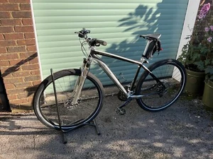 Hybrid MTB. Specialized Crosstrail. Exceptional condition. Fully serviced. - Picture 1 of 10