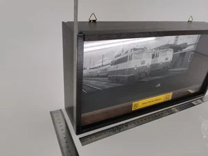 MÄRKLIN ÉCHELLE HO VITRINE DE PRÉSENTATION POUR MOTRICE 150ème ANNIVERSAIRE - Imagen 1 de 4