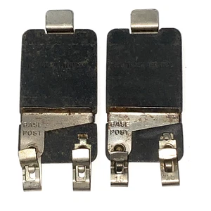Par de cerraduras eléctricas de terminal de vía American Flyer de posguerra 690 ~ calibre S - Imagen 1 de 2