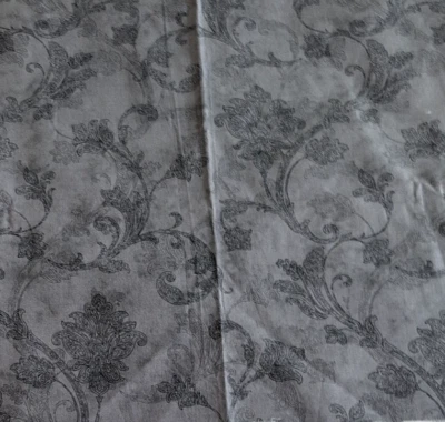 Tela Decoradora Waverly Inspirations Floral Negro Tono sobre Tono 54" An x 1 Yarda Foto 1 de 4