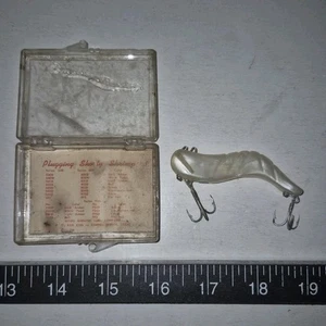 Señuelo de Camarones Cortos Enchufables Doug Inglés Vintage Blanco Perla Corpus Christi Tx - Imagen 1 de 6